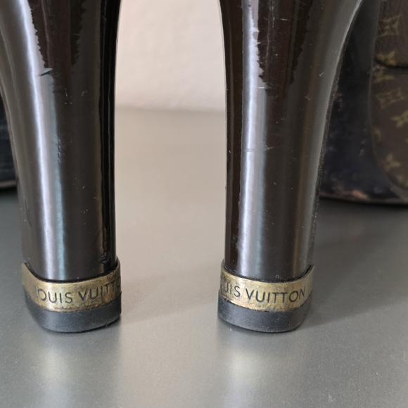 AUTH Louis Vuitton Idole Monogram Canvas and Patent Leather Knee-Length Boots - Picture 10 of 16